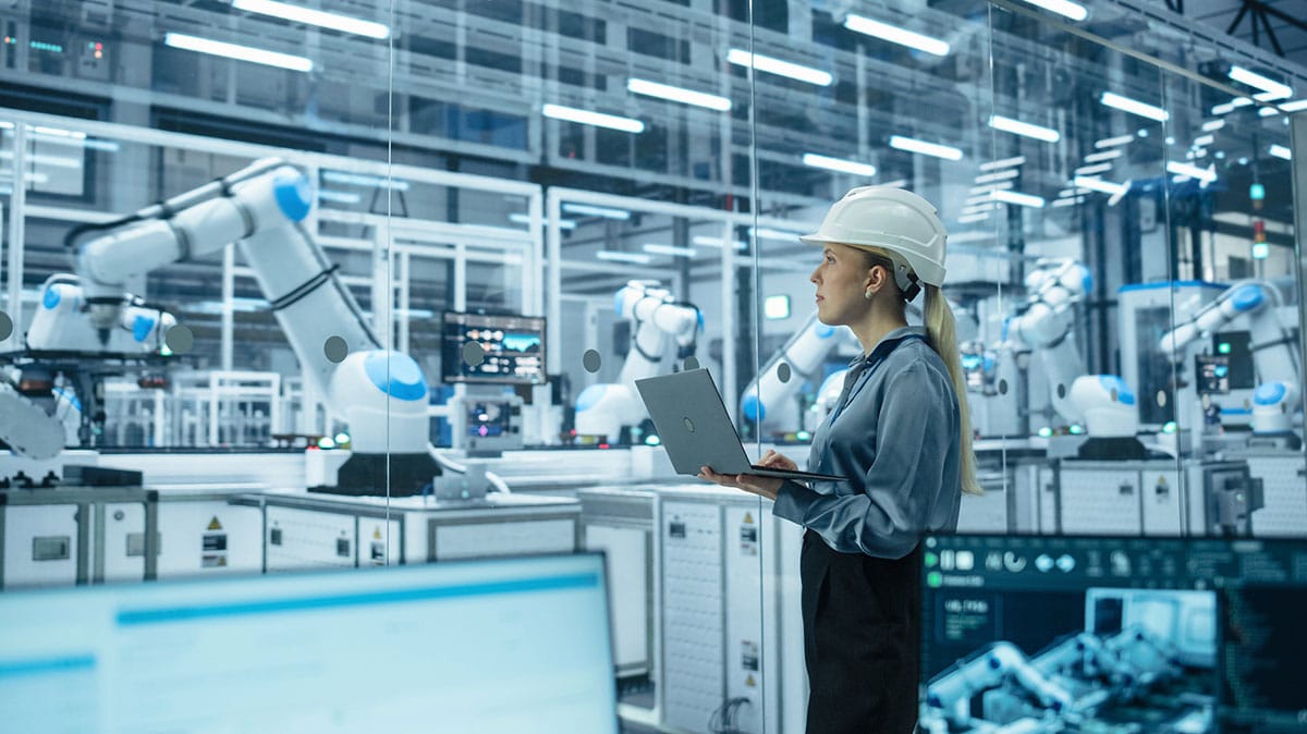 Smart factory specialist leveraging reliable LTE network connectivity to manage automated robotic arms.